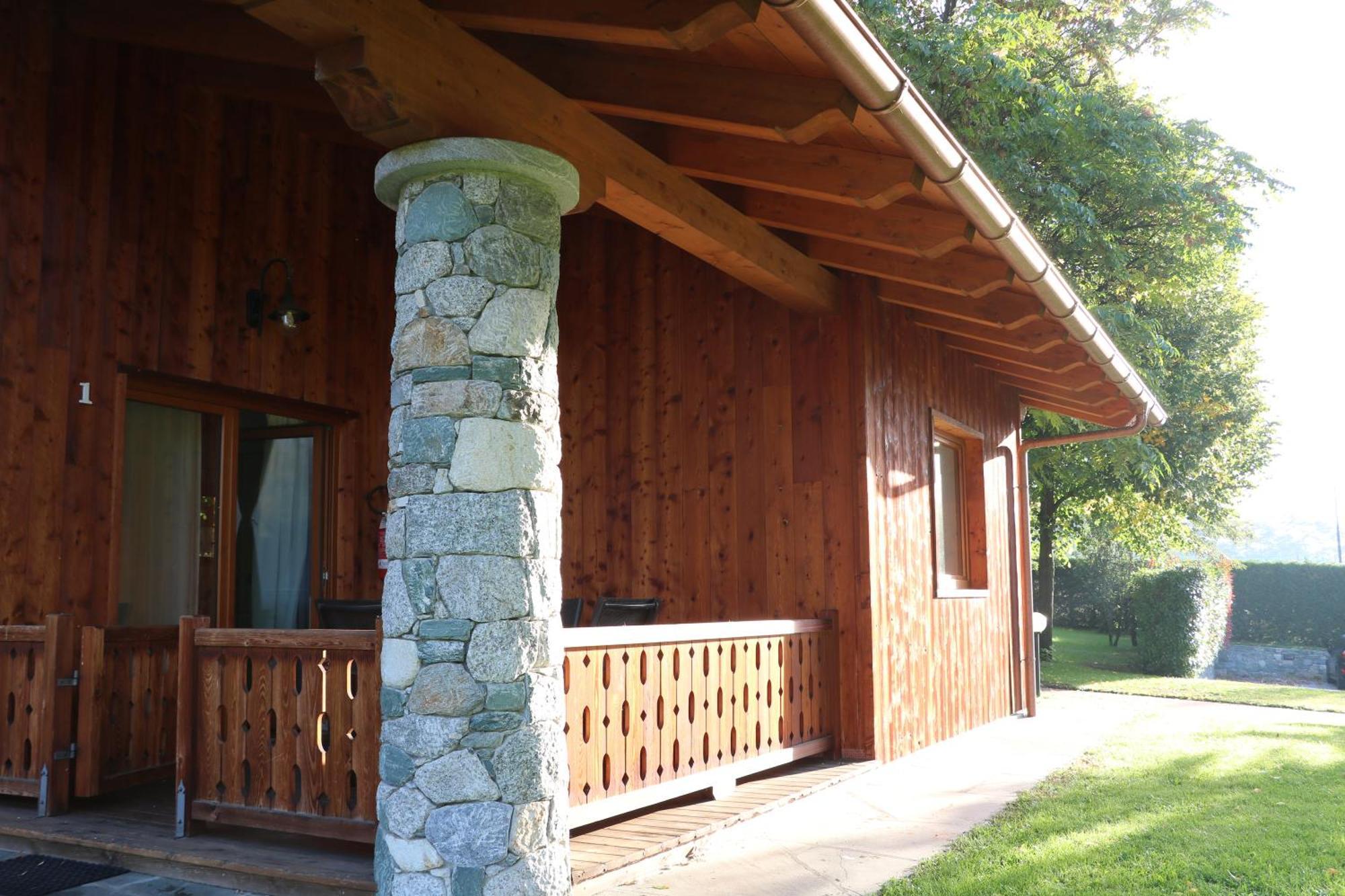 Lazy Bee Camping Village Аоста Екстериор снимка